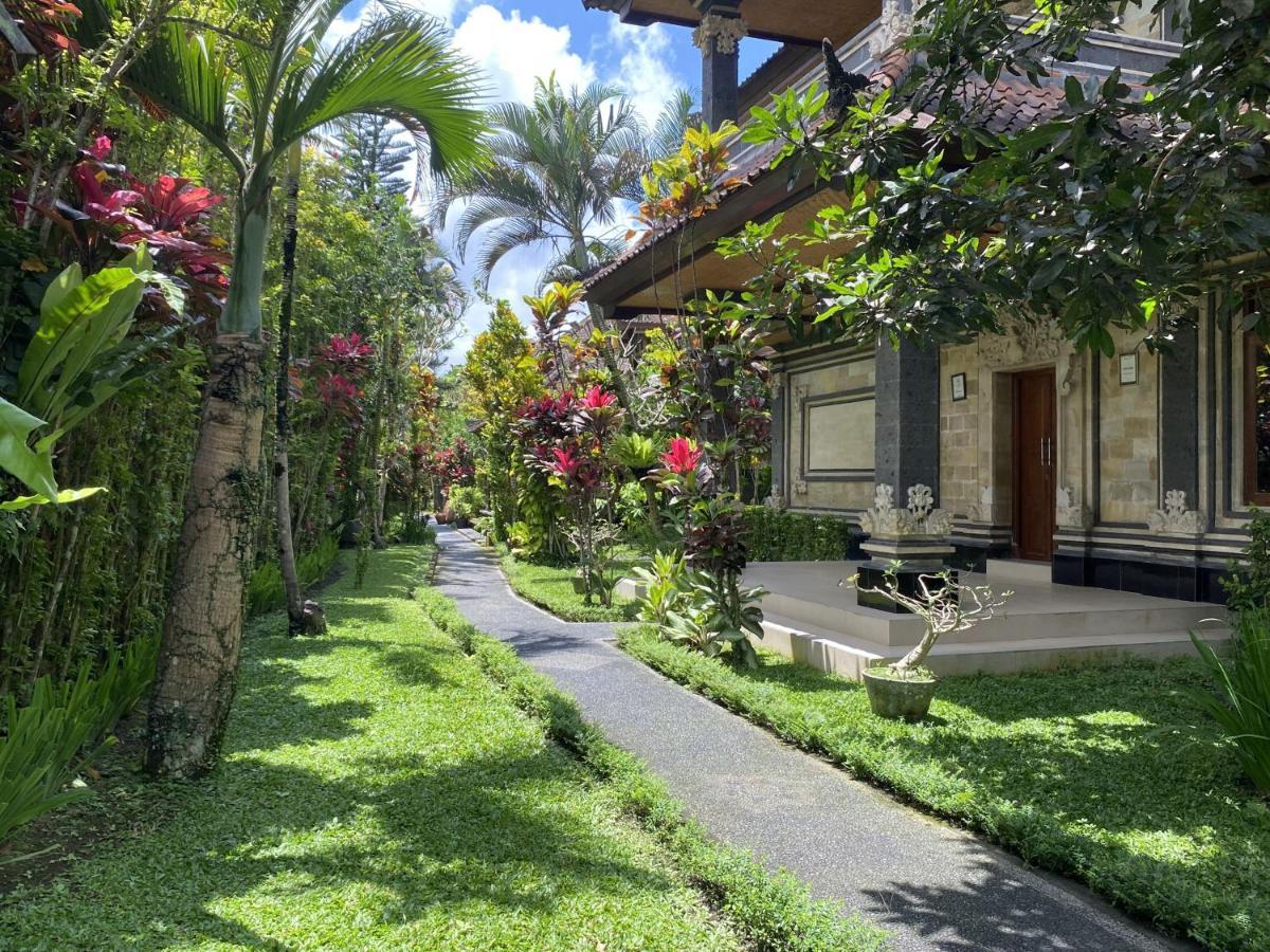 Agung Khalia * Ubud